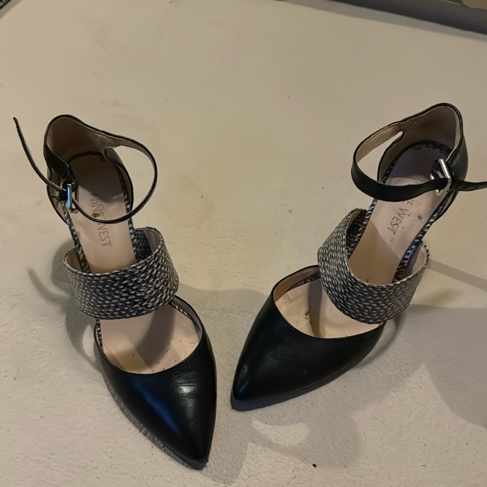 Nine West Snakeskin Black Heels